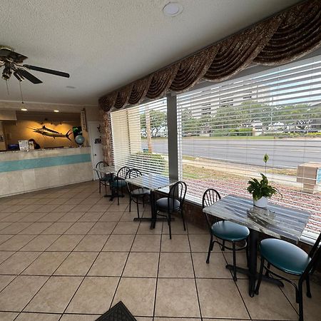 Hole Inn The Wall Hotel - Fort Walton Beach - Sunset Plaza - Nearby Beaches & Hurlburt Luaran gambar
