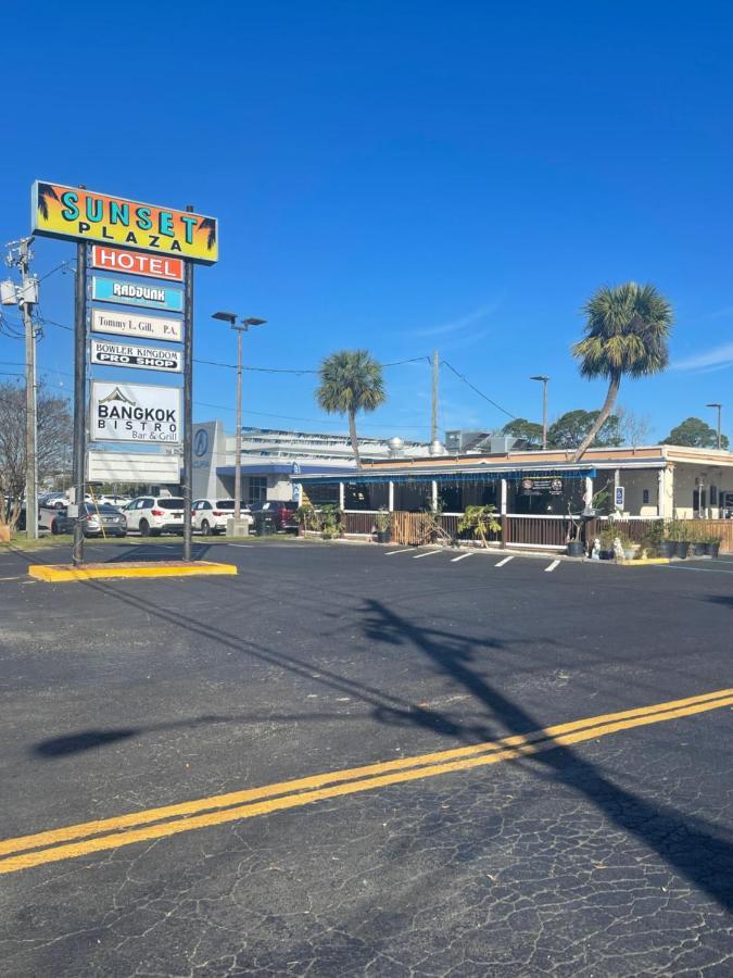 Hole Inn The Wall Hotel - Fort Walton Beach - Sunset Plaza - Nearby Beaches & Hurlburt Luaran gambar