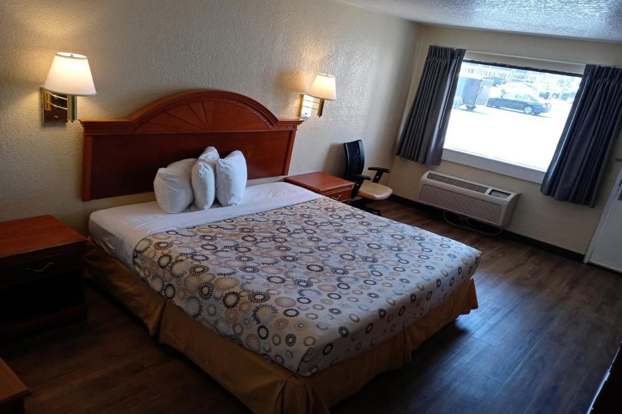 Hole Inn The Wall Hotel - Fort Walton Beach - Sunset Plaza - Nearby Beaches & Hurlburt Luaran gambar