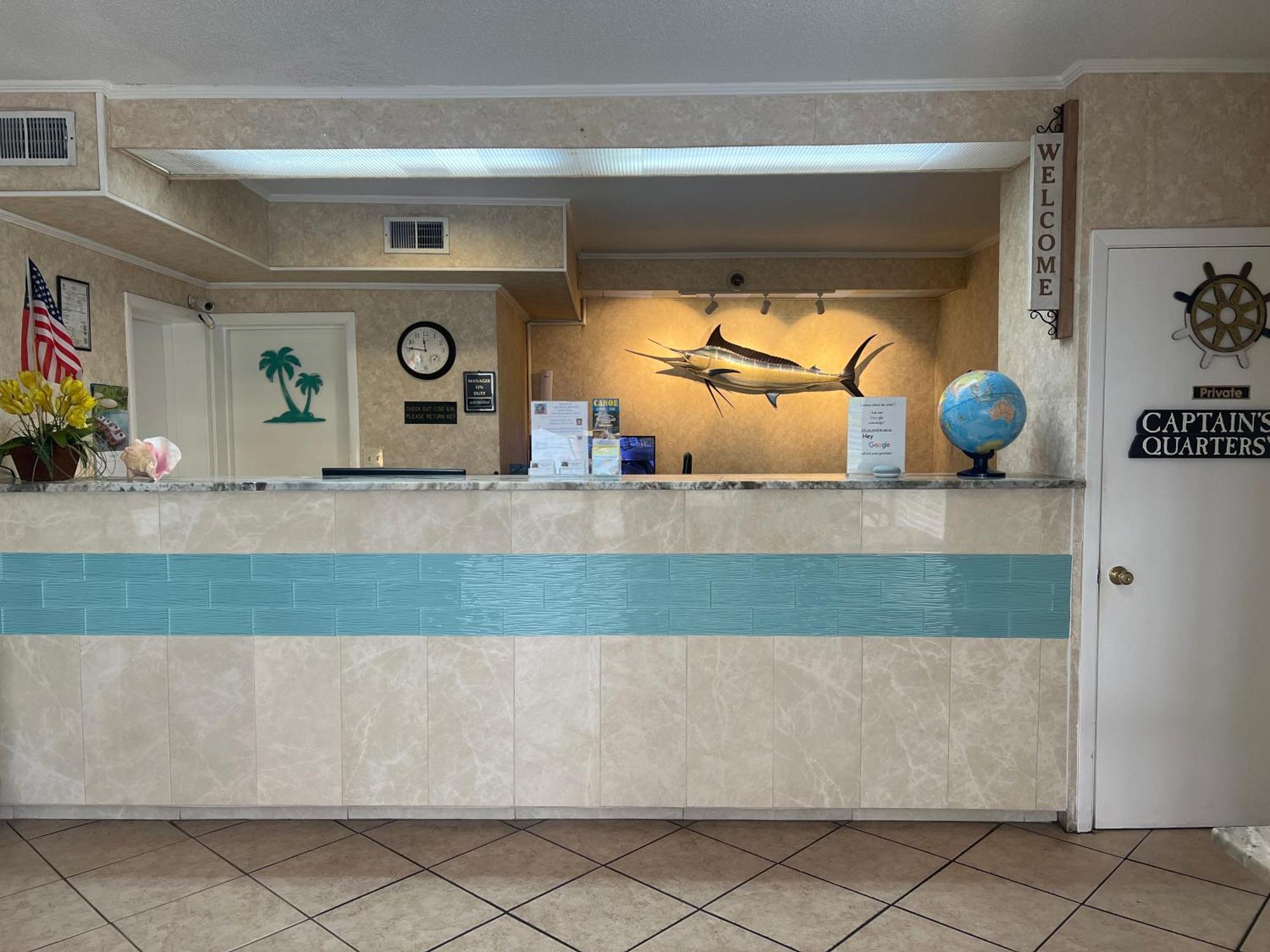 Hole Inn The Wall Hotel - Fort Walton Beach - Sunset Plaza - Nearby Beaches & Hurlburt Luaran gambar