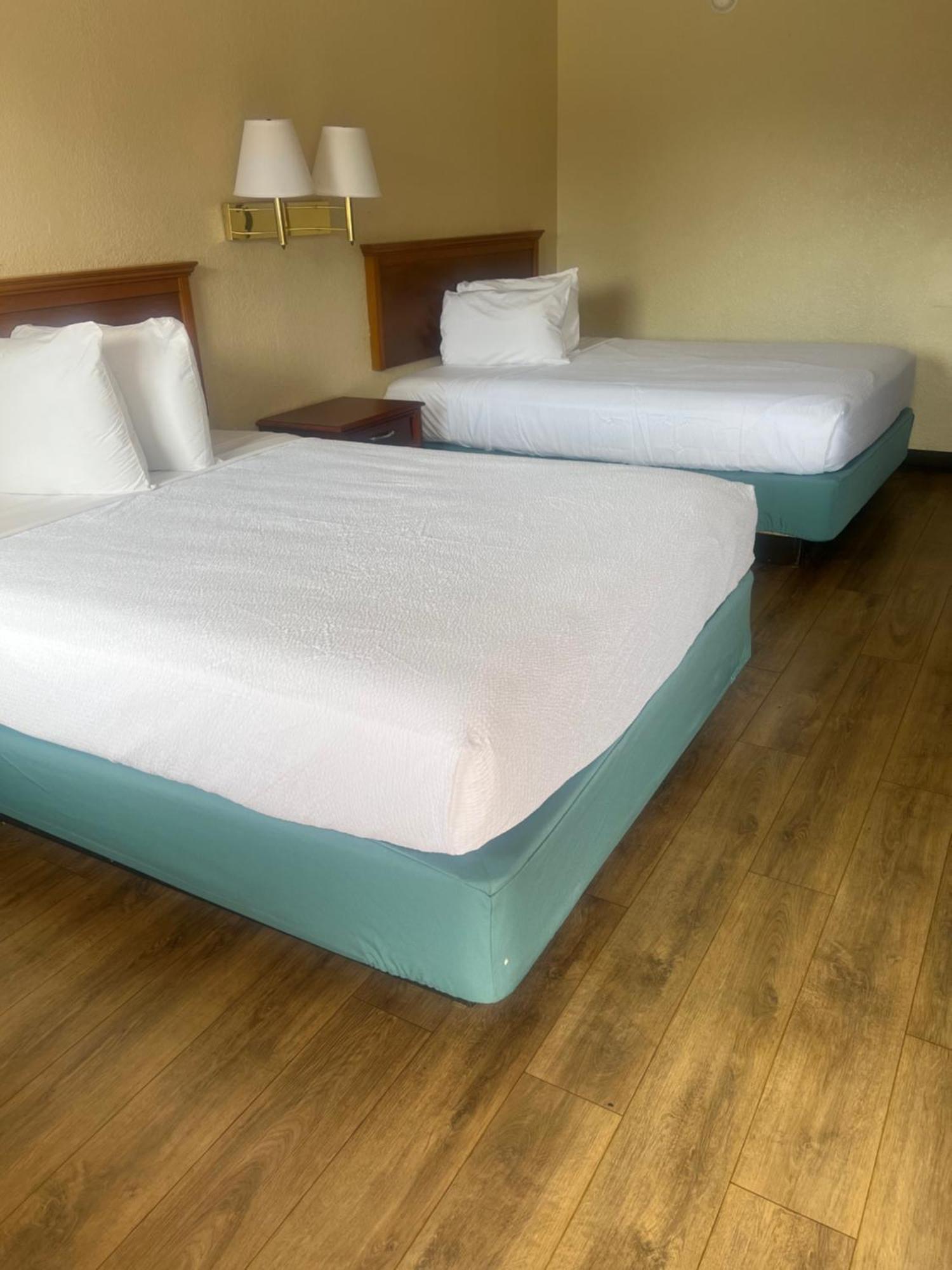 Hole Inn The Wall Hotel - Fort Walton Beach - Sunset Plaza - Nearby Beaches & Hurlburt Luaran gambar