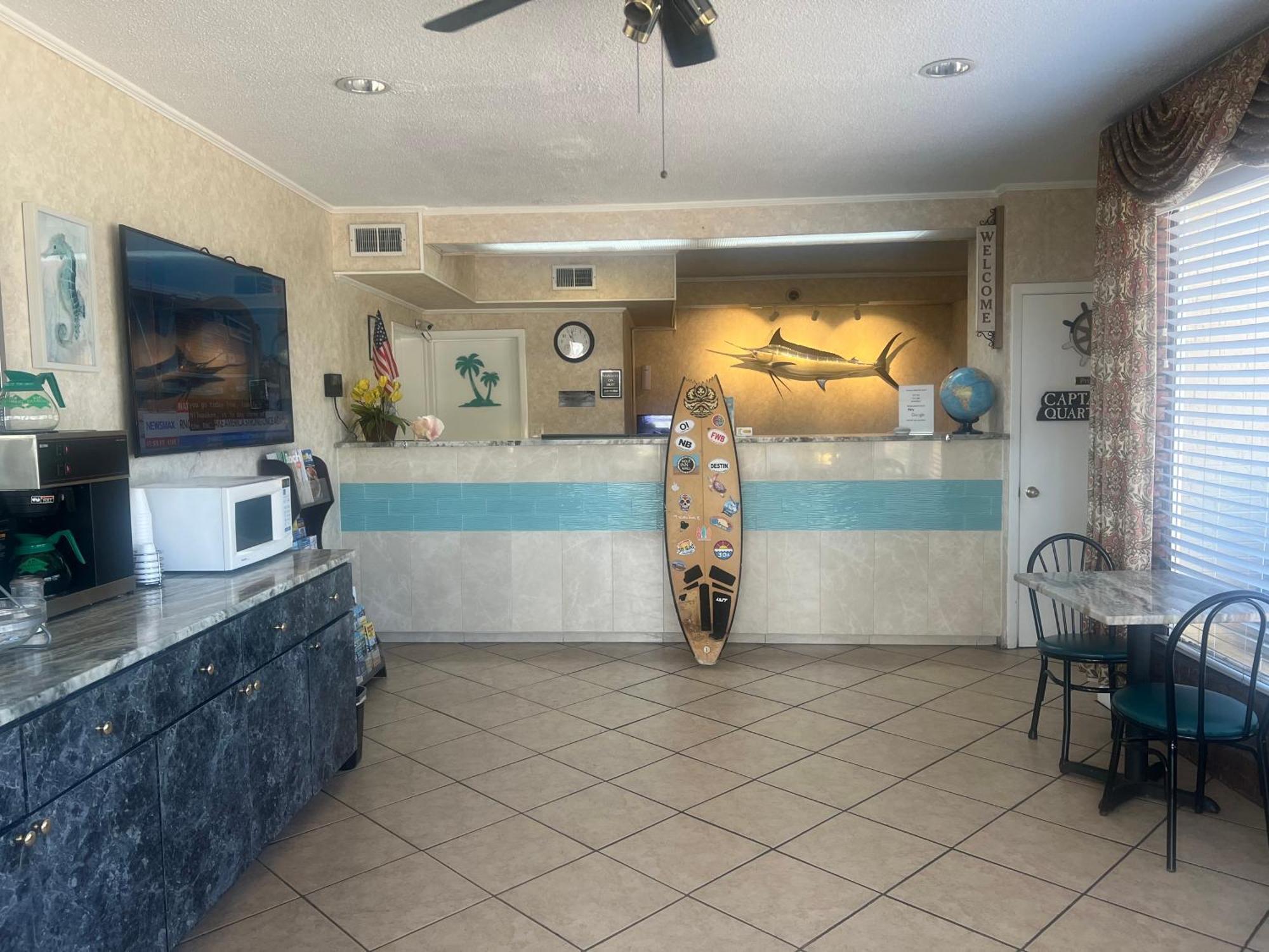 Hole Inn The Wall Hotel - Fort Walton Beach - Sunset Plaza - Nearby Beaches & Hurlburt Luaran gambar