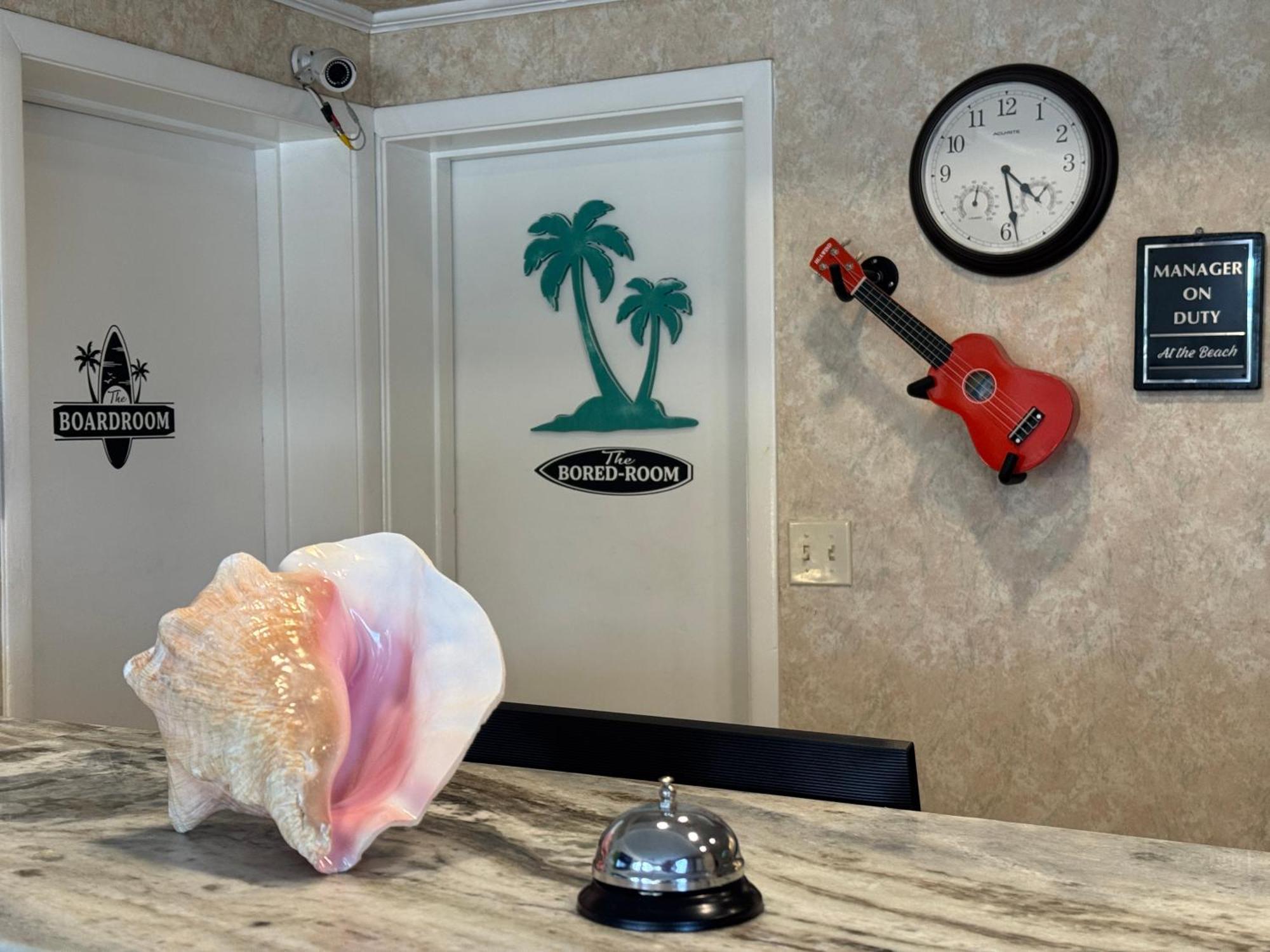 Hole Inn The Wall Hotel - Fort Walton Beach - Sunset Plaza - Nearby Beaches & Hurlburt Luaran gambar
